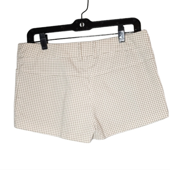 Pins and Needles gingham tan shorts. Size 4 - Picture 5 of 13